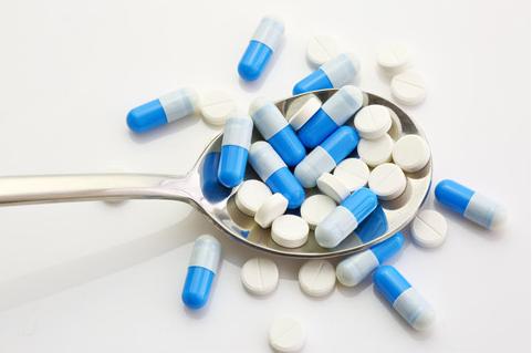 长期服用激素也可导致股骨头坏死发生